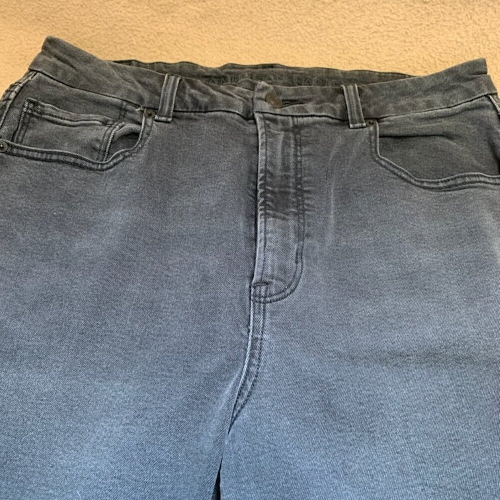 AMERICAN EAGLE